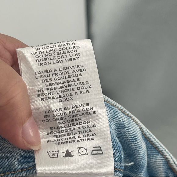 GOOD AMERICAN GOOD CURVE STRAIGHT DISTRESSED HIGH RISE JEANS - Picture 11 of 13